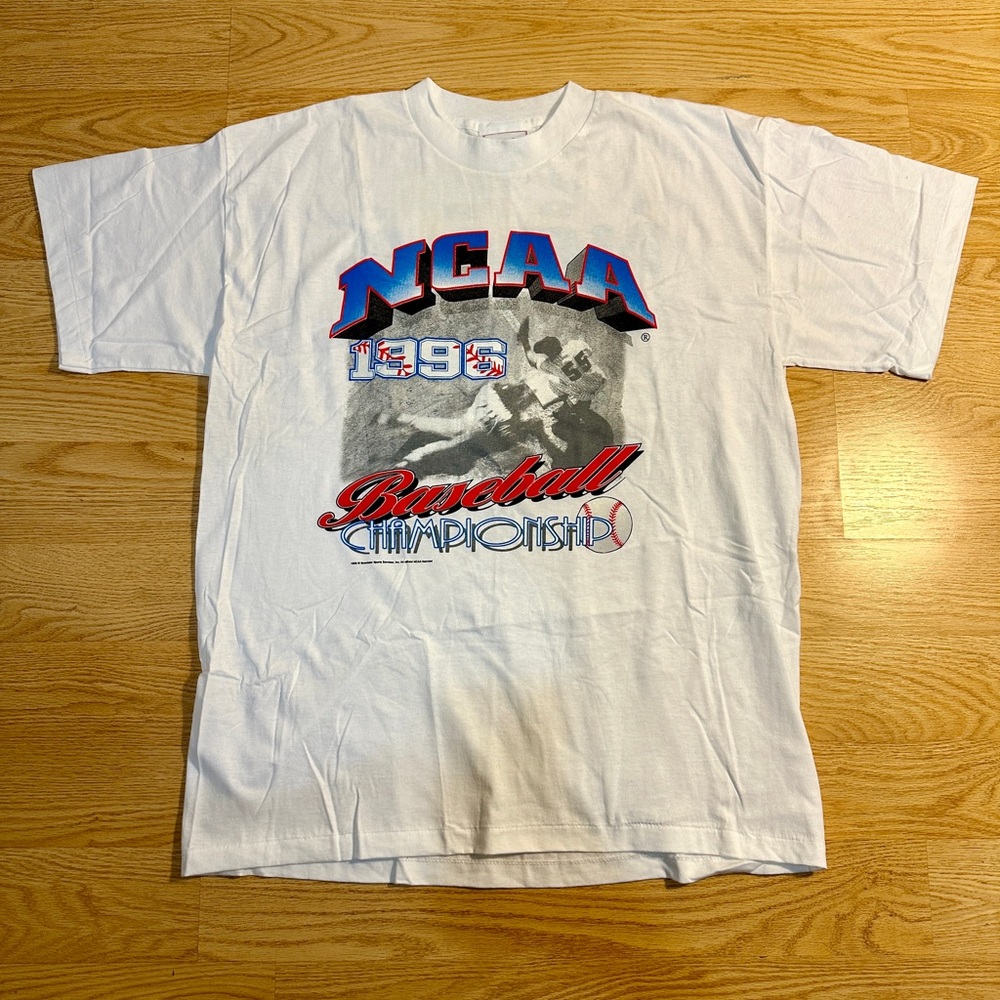 Vintage 1996 Division I Baseball Championship Shirt - XL - White